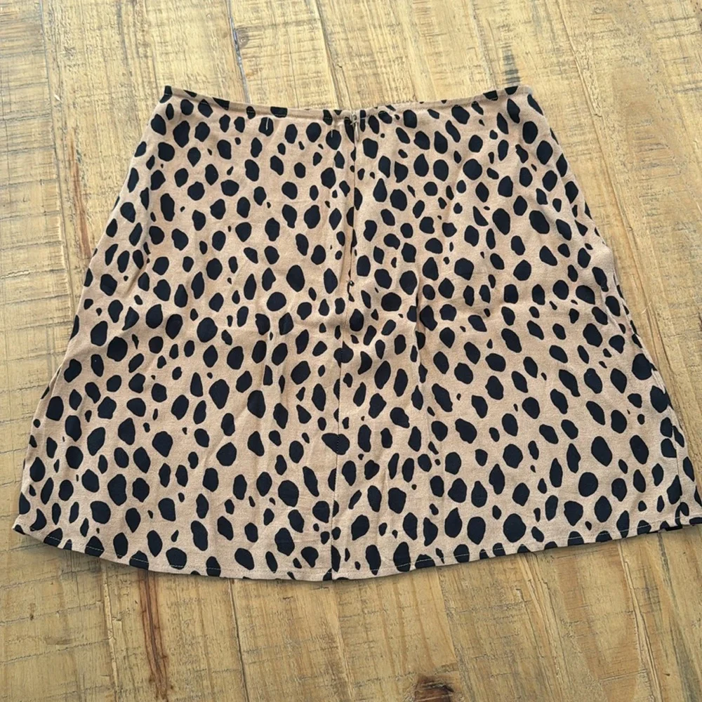 Reformation Animal Print Mini Skirt - Size 4 - Picture 4 of 4